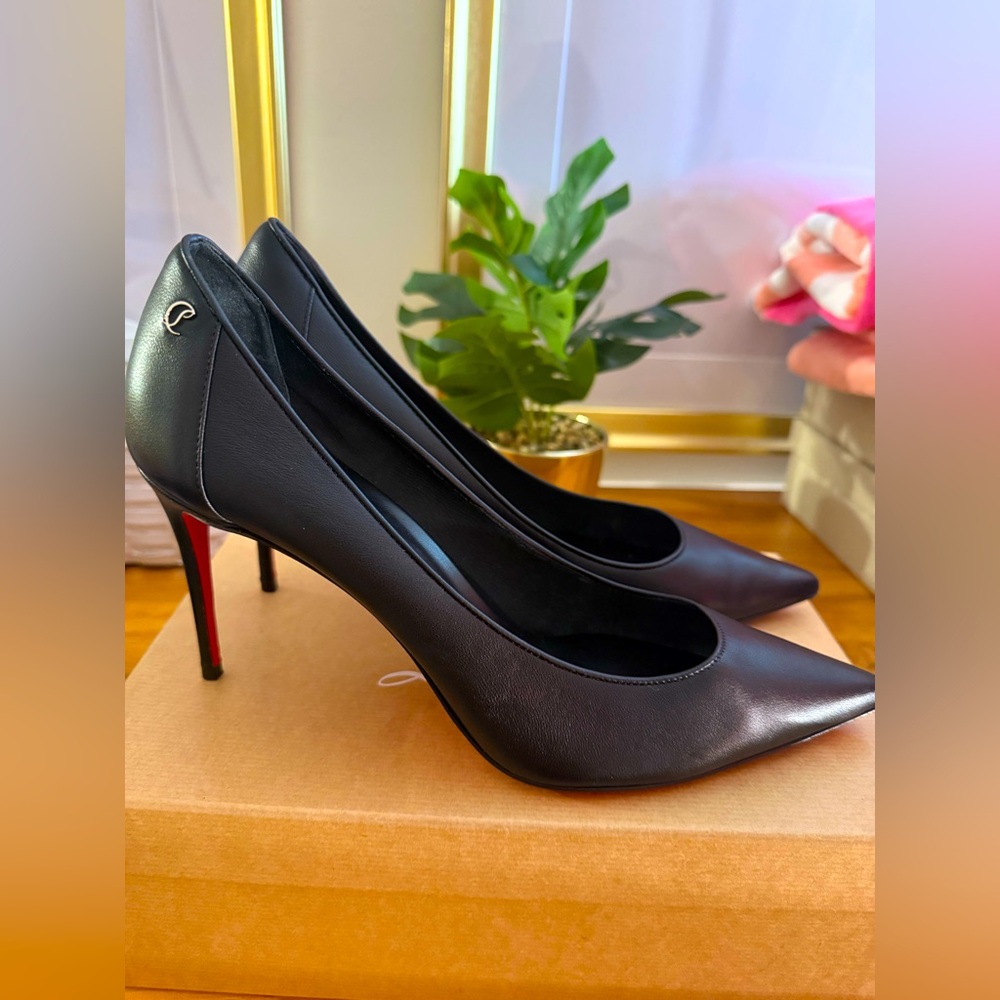 Sporty Kate, Christian Louboutin size 41